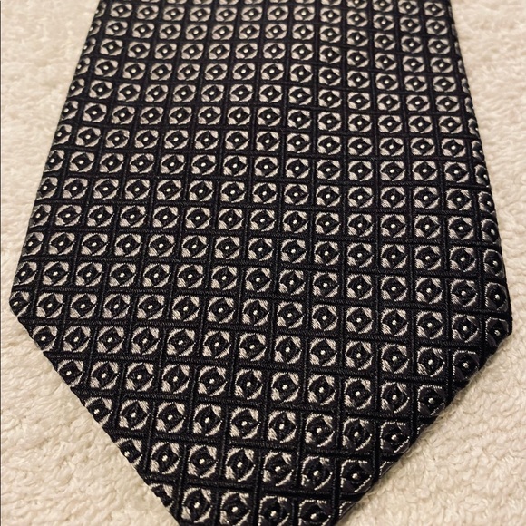 Brand New Super Stylish Tie By JOHN W. NORDSTROM - Picture 2 of 3